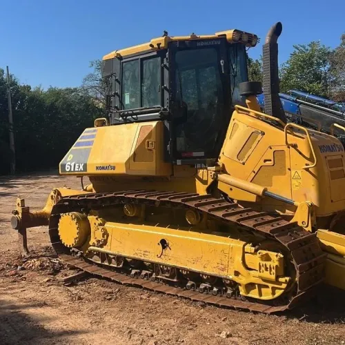 Trator de Esteira Komatsu D61Ex 