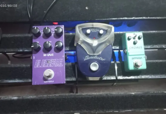 Vendo pedais para guitarra