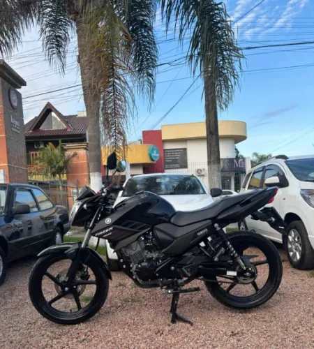 Fazer 150 2022 com 7800 km novissima
