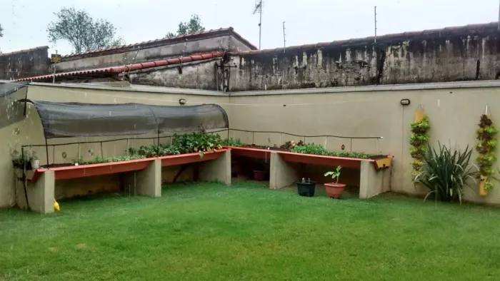 Horta Suspensa - 2 Calhetão 0,9x5mts