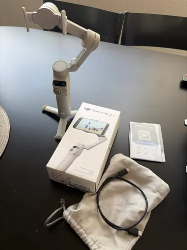 Estabilizador DJI OSMO MÓBILE 7 Novíssimo.