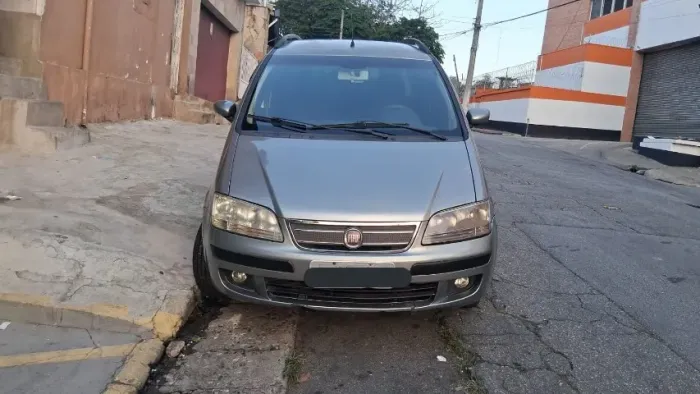 Fiat Idea ELX 1.4 MPI Fire Flex 8V 5P 2010
