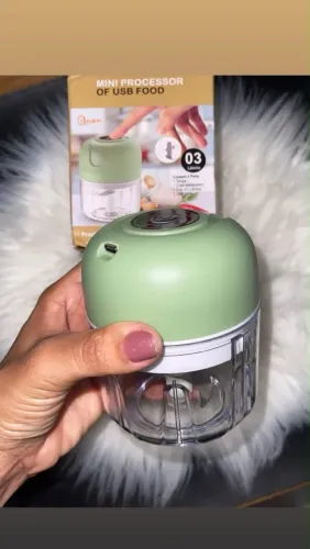 Mini Processador Elétrico de Alimentos
