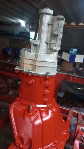 Vendo câmbio 5 marcha revisado a base de troca pro opala