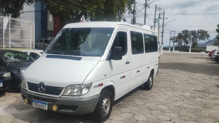 Aluguel de van a partir de r$ 30 por pessoa