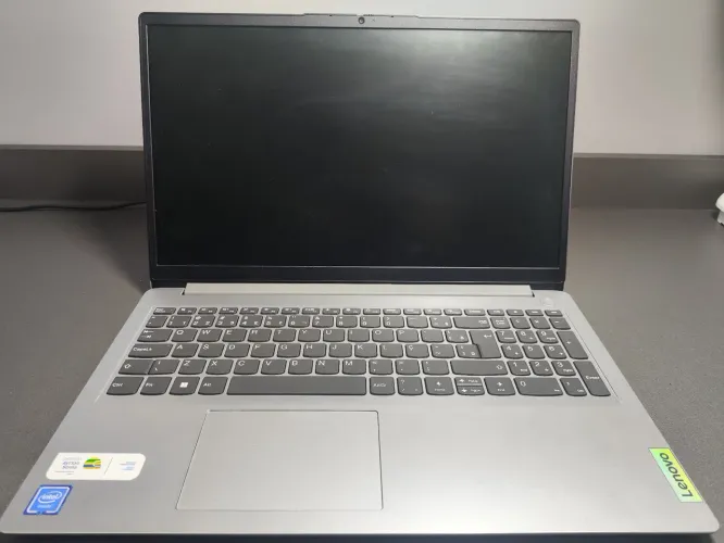 Notebook Lenovo IdeaPad 1 (Modelo 15IGL7) - Fabricado em 2023