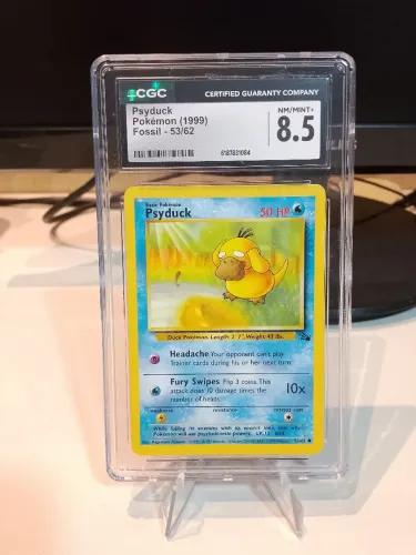 Carta Pokémon Psyduck 53/62 Fossil 1999 CGC 8.5 Graduado