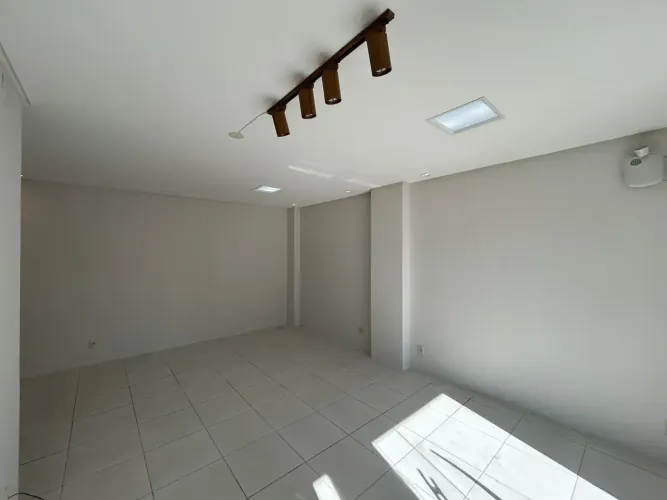 SALA COMERCIAL NO BAIRRO SÃO VICENTE