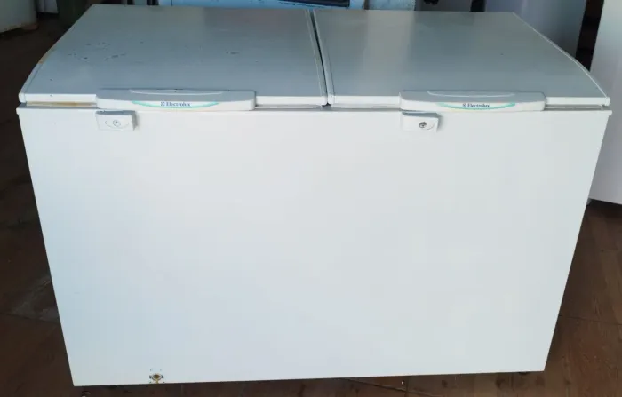 Freezer horizontal Electrolux 400L 127