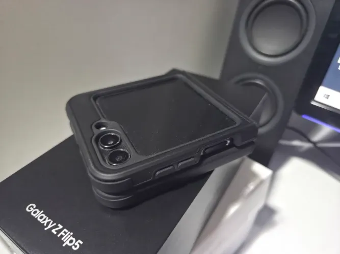 Samsung Flip 5