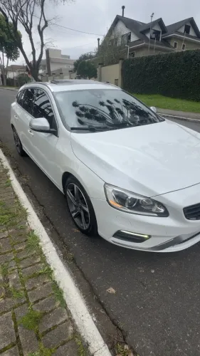 Volvo V60 T-5 R-desing 2.0 5P 2015