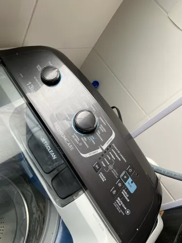 Máquina de lavar Eletrolux 13 kilos (semi-nova)