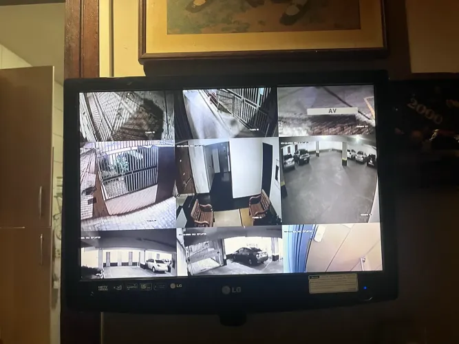 TV/monitor LG de 22 polegadas