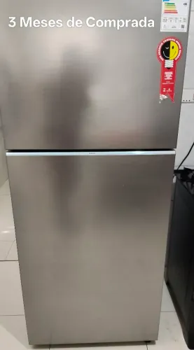 Geladeira 3 Meses de Comprada Samsung  SmartThings Bivolt 393L