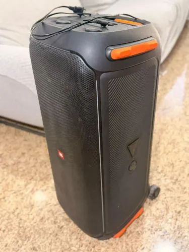 VENDO CAIXA DE SOM JBL