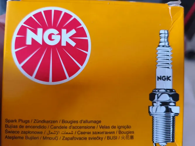 Jogo de Velas de Ignição NGK para Fiorino