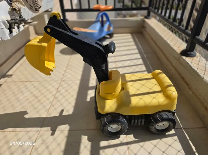 Max Escavadeira Infantil Brinquedos Carrinho Para Criança Cor Amarelo
