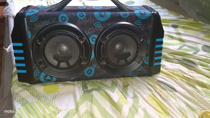 Vendo caixa de som xtrad