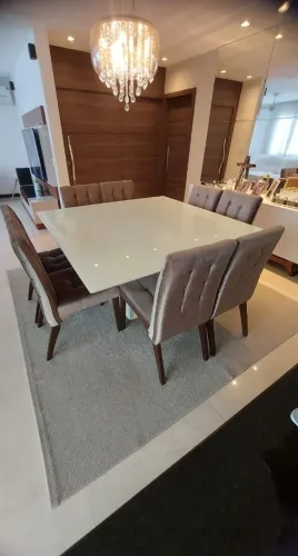 Mesa jantar com 8 cadeiras