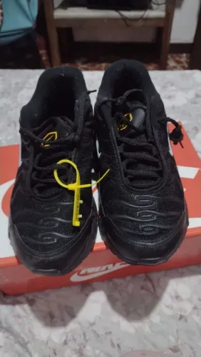 Vendo tênis Nike Tn preto
