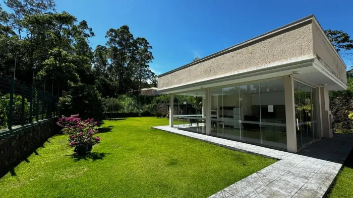 Apartamento na Trindade, a poucos metros da UFSC