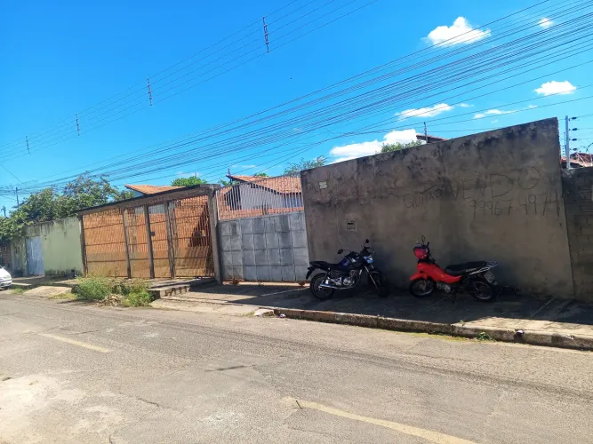 Vende-se Jacinta Andrade Q 23 C 24