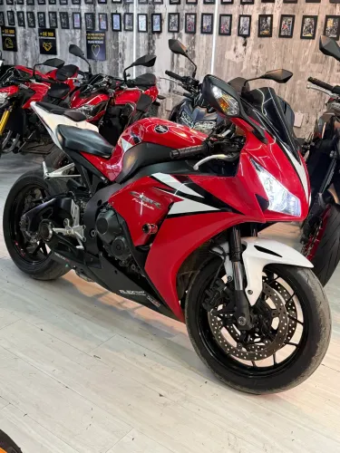 CBR 1000 RR - ABAIXO DA FIPE