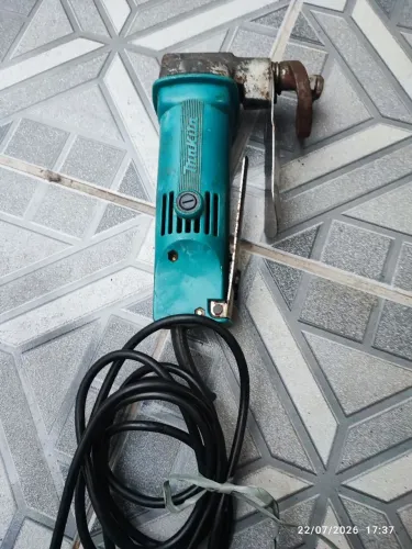 Tesoura elétrica para cortar chapa de aço