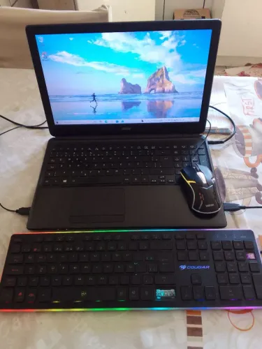 notbook acer 8 GB de memoria