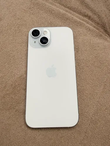iPhone 15 256 G Branco Azulado
