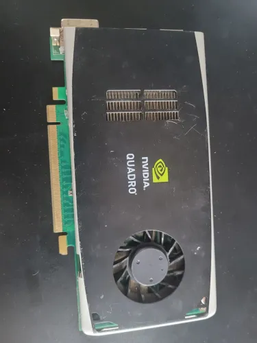 Placa de vídeo Nvidia Quadro com defeito