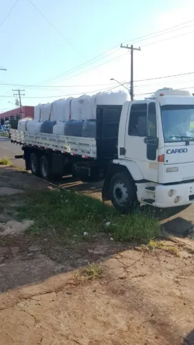 Caminhão Cargo 1622