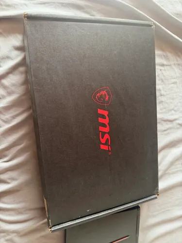 Notebook Gamer MSI GE75 Raider i9 / RTX 2070 Super / 32GB RAM / SSD 1TB / Tela 300Hz