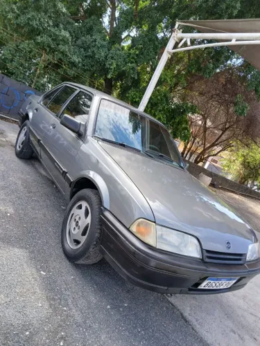 Chevrolet Monza GL 1.8 Efi/ SL/ L/ 650/barc. 2e4p (álcool) 1992