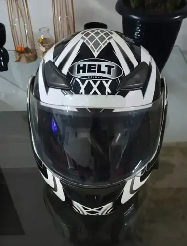 Capacete Helt tamanho 60