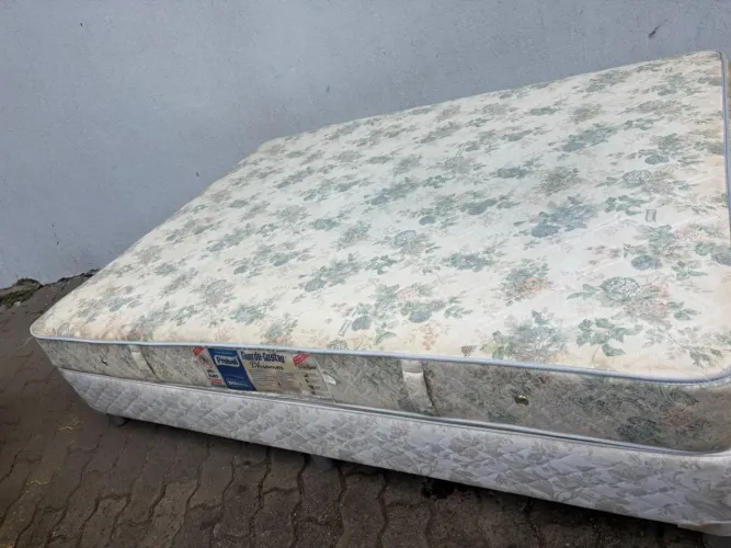 Cama box casal
