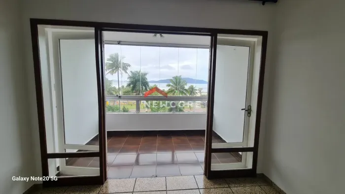 Apartamento em Avenida Manoel da Nóbrega - Itararé - São Vicente/SP