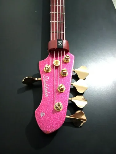Studbaker Jazz Bass com circuito D'OLIVEIRA 