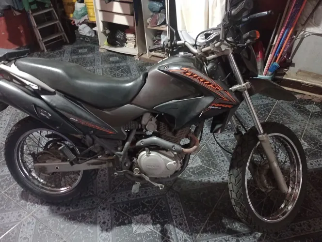 BROS 150 ES