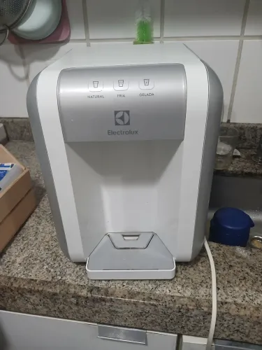 Purificador de água 220. SO SAI AGUA NATURAL