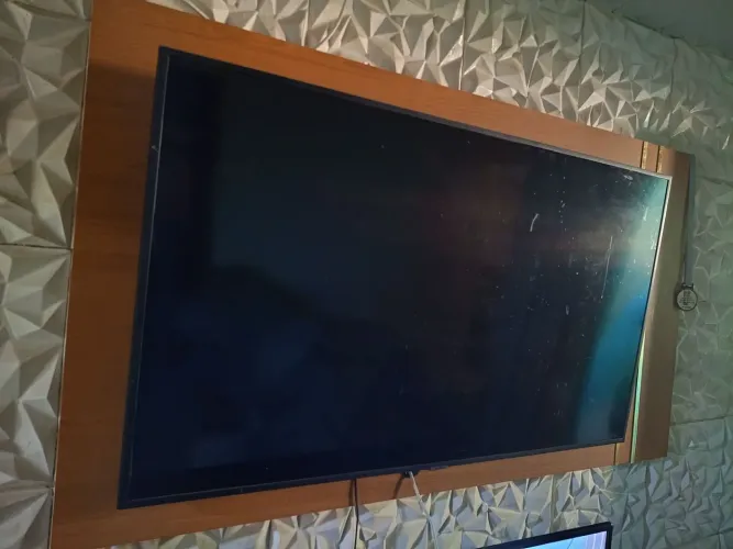 Uma televisão da Samsung 55 polegada