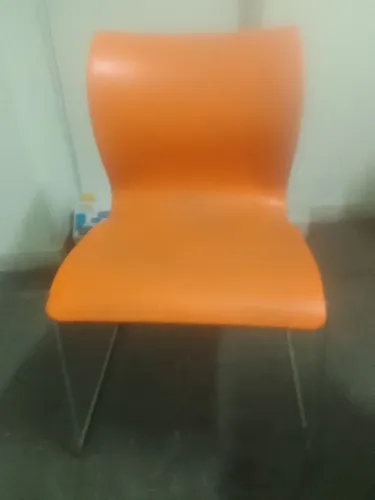 Cadeira de plástico duro 4 unidades