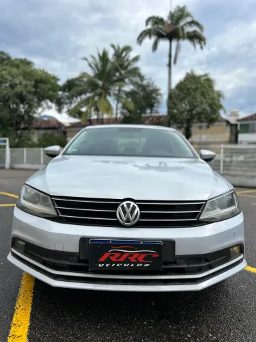 Volkswagen Jetta Comfortline 1.4 TSI 16V 4P Aut. 2017