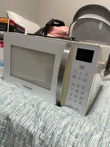 Micro-ondas com defeito 