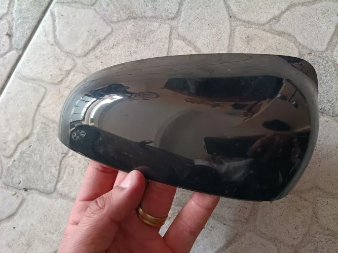 Capa retrovisor Fiat Mobi 2020 lado motorista