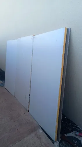 Vendo 3 telhas sanduíche!!