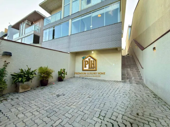 Casa com 3 dormitórios à venda, 113 m² por R$ 820.000,00 - Jardim Maristela - Atibaia/SP