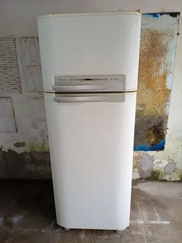 Geladeira Electrolux Duplex Frossfre