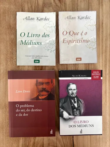 Coleção com 11 Livros Espíritas - Allan Kardec, Chico Xavier, Léon Denis e Outros