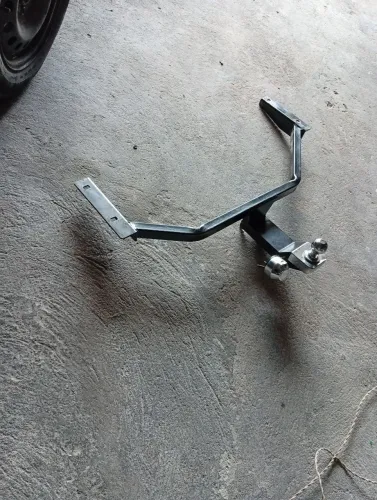 Engate para o Corsa frente Montana